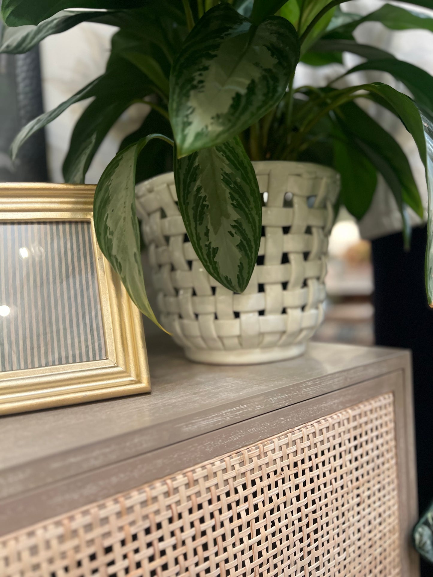 Italian Basketweave Planter