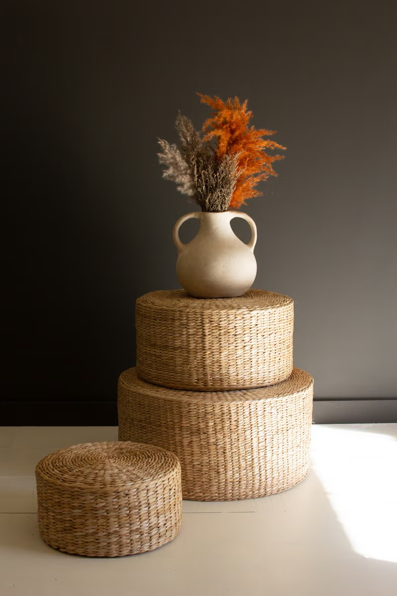 Oversized Round Seagrass Riser