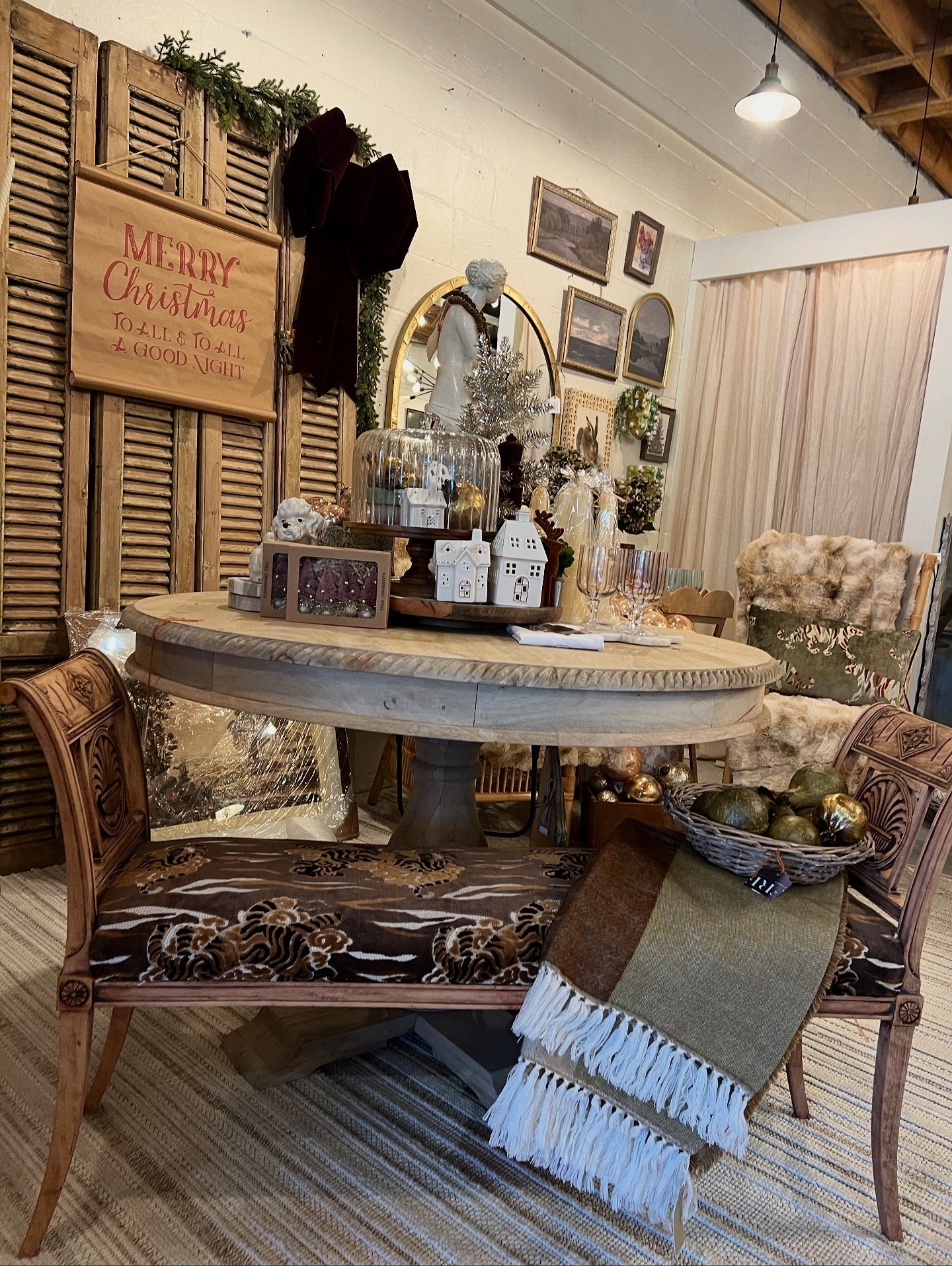 Vintage Empire Bench