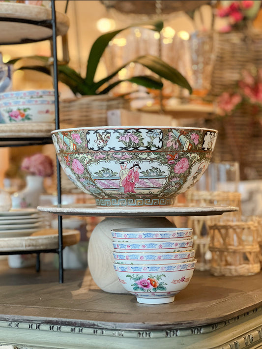 Small Chinoiserie Bowls