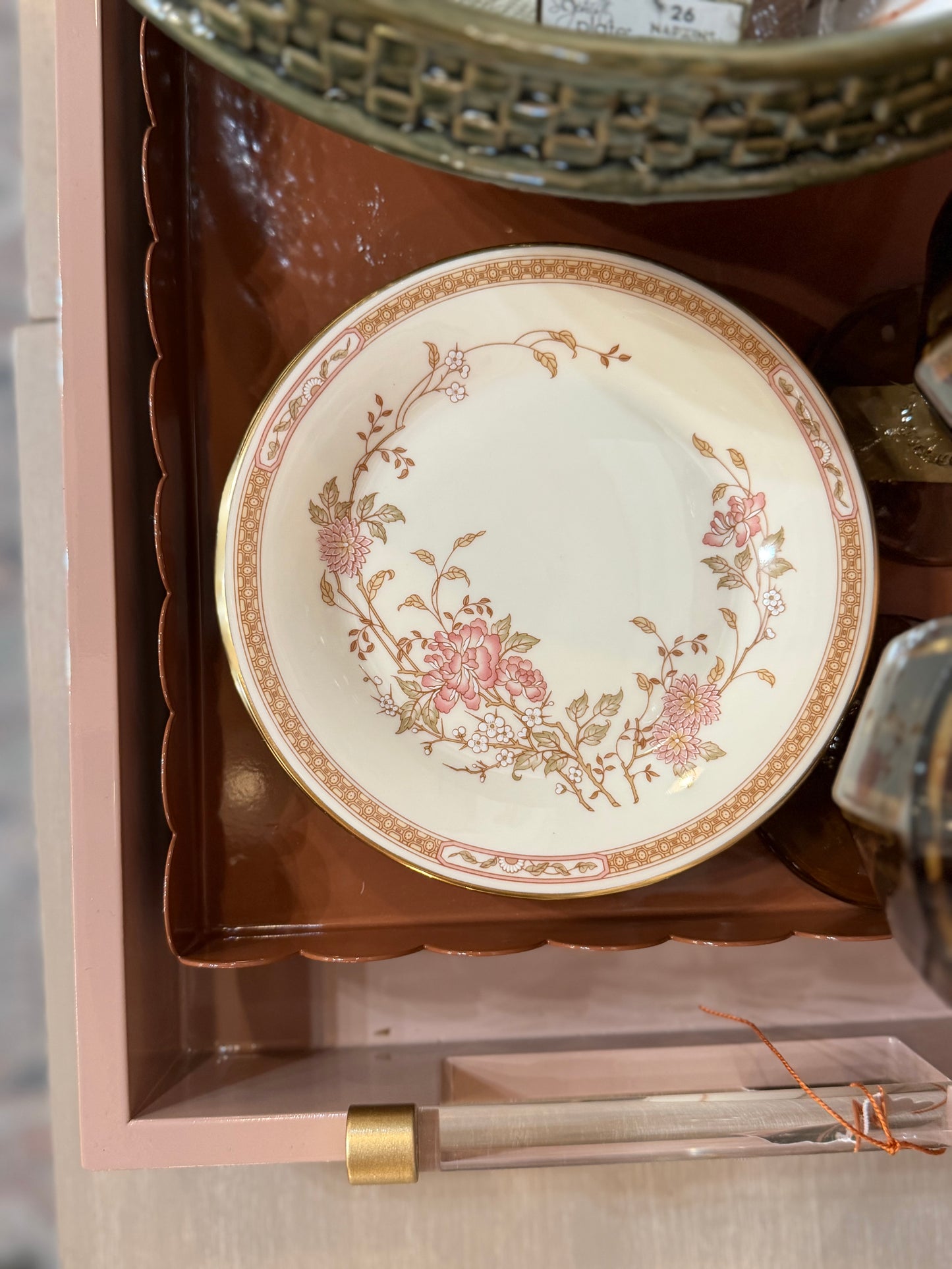 Vintage Romance 6.5” Plate