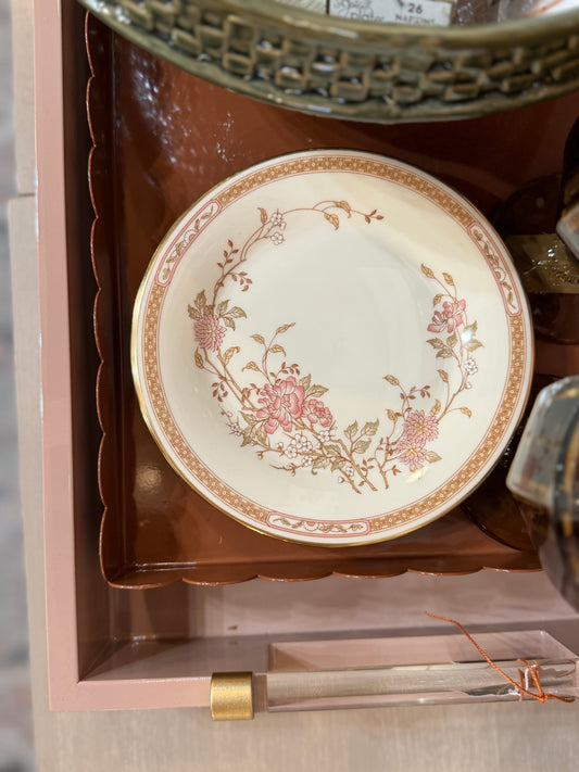 Vintage Romance 6.5” Plate