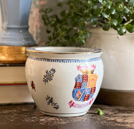 Guard of Arms Planter