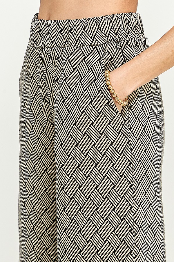 Textured Leisure Pant