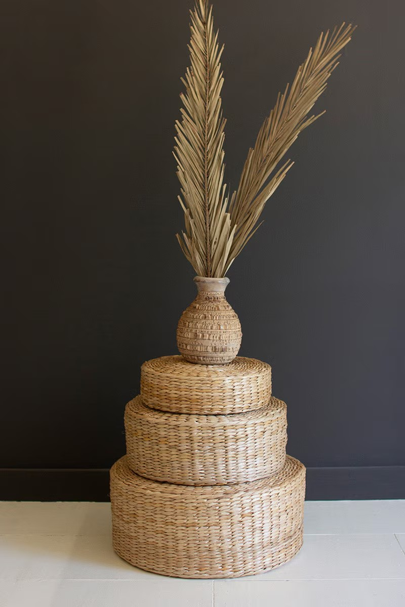 Round Seagrass Riser