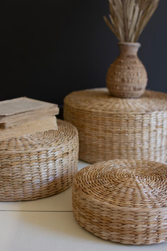 Round Seagrass Riser