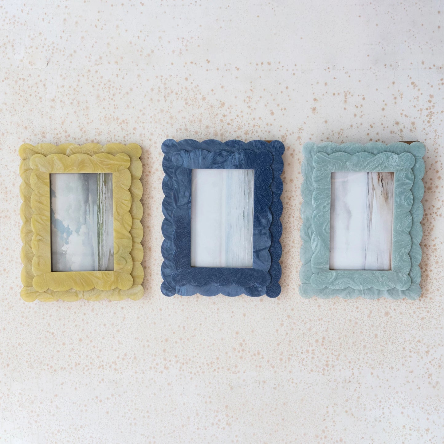 Double Layer Scalloped Frame