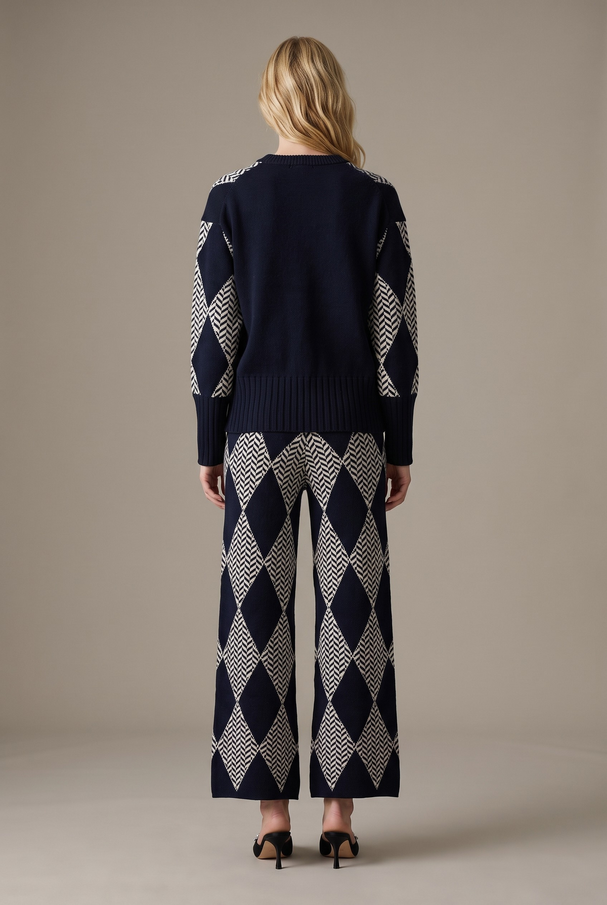Black Diamond Knit Lounge Set