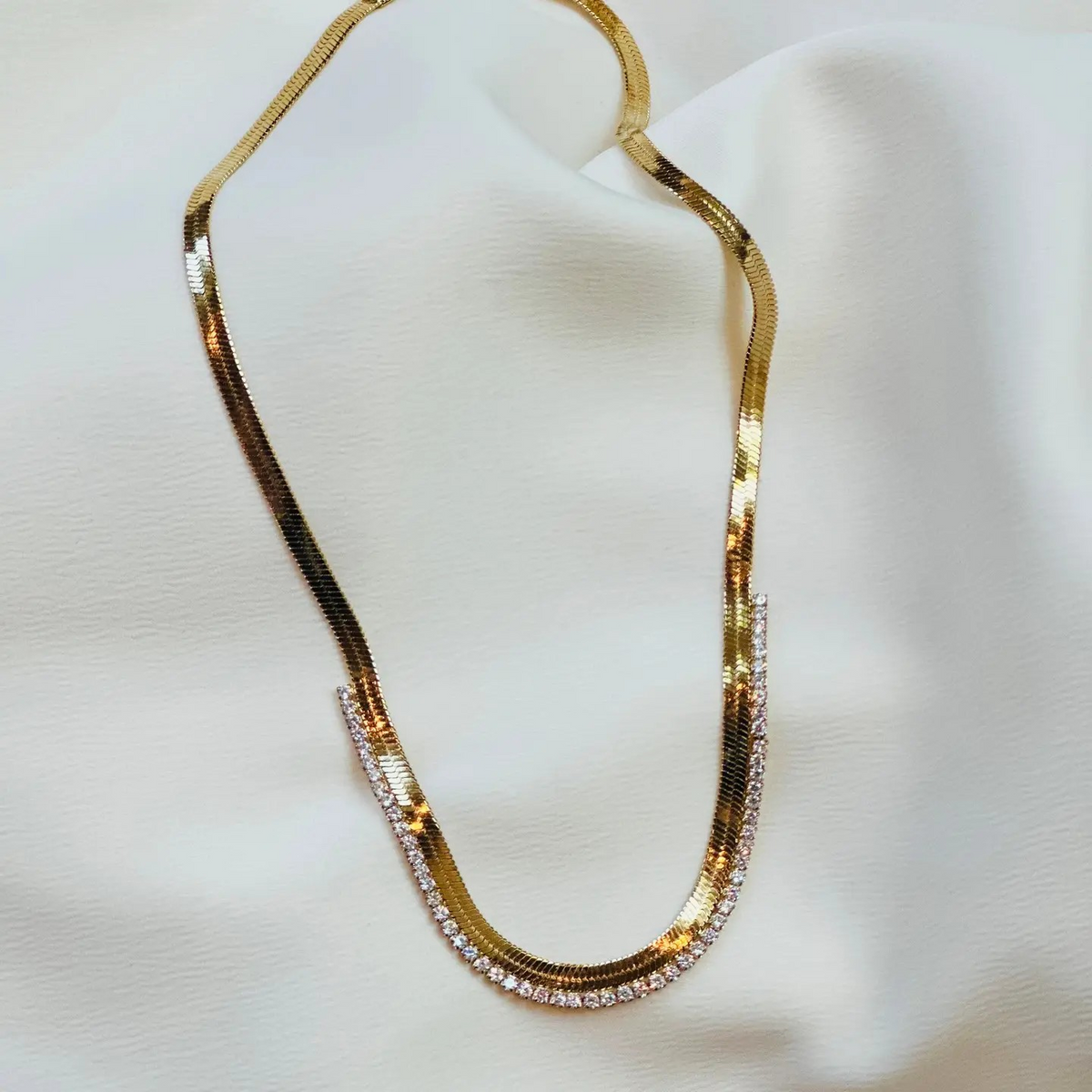 Fiona Herringbone Necklace
